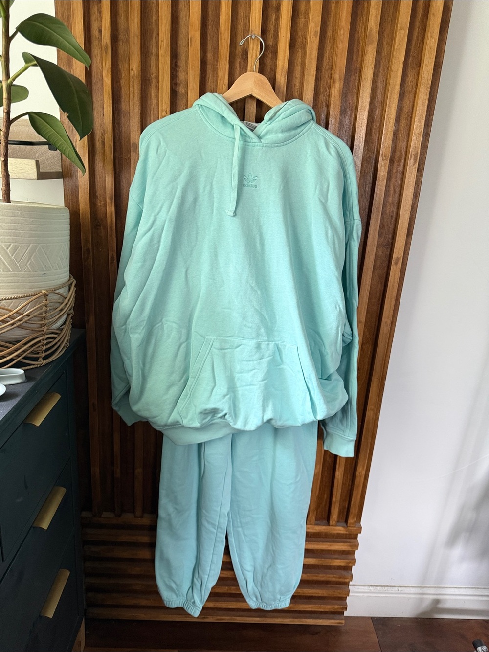 Adidas Original Terry Ultra Oversized Cozy Mint green Track Suit. S unisex